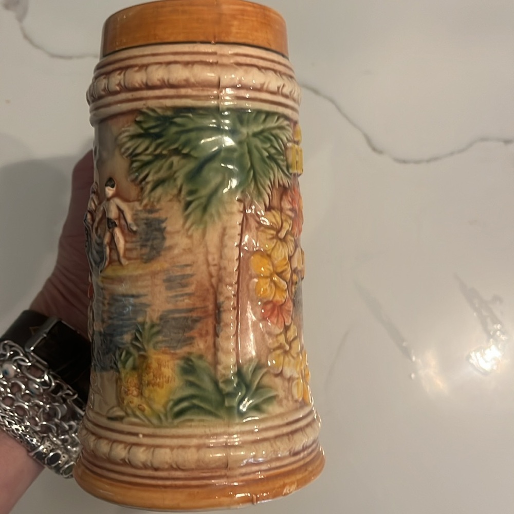 Vintage Hawaiian Islands and Hula Beer Stein made in Japan MCM - Picture 3 of 6